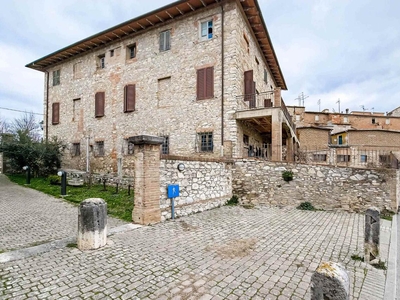 Palazzo in vendita a Castelnuovo Berardenga