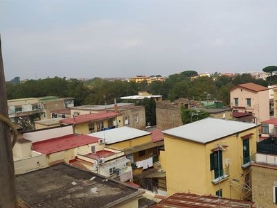 Quadrilocale abitabile in zona Chiaiano a Napoli
