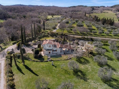 Rustico in vendita a Castiglione d'Orcia via delle Fratte, 11