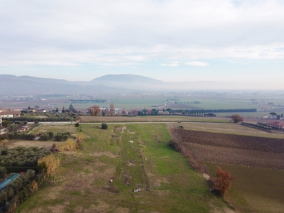 Terreno edificabile in Strada Areoporto Sant'egidio Ripa, 15, Perugia (PG)