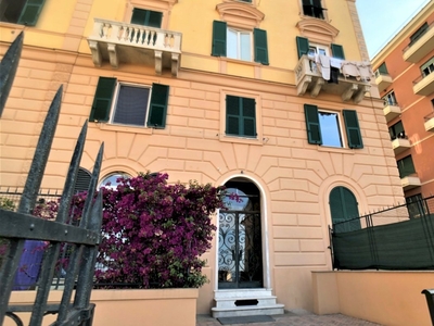 Vendita Appartamento Salita Superiore San Rocchino, Genova