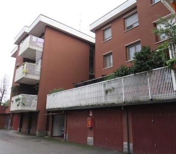 Viale Achille Varzi 7 5 vani 117mq