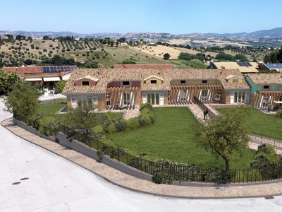 Villa a schiera 8 locali di 250 m² in Recanati