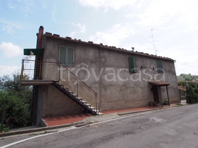 Villa Bifamiliare in vendita a Montalcino via dell'Olmo