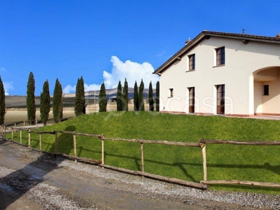 Villa Bifamiliare in vendita a Pienza strada Provinciale del Monte Amiata