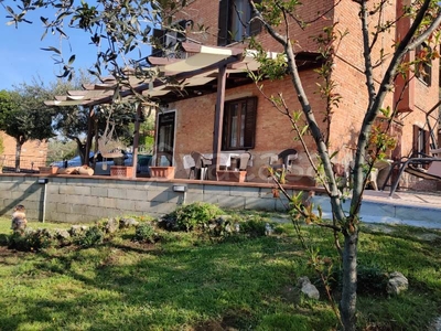 Villa in vendita a Chiusi via della Violella