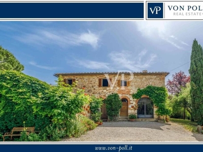 Villa in vendita a Gaiole in Chianti podere Santa Cristina