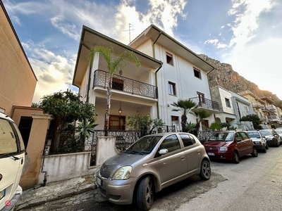 Villa in Vendita in Via Benedetto Croce 10 a Partinico