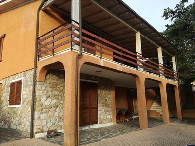 villa indipendente in vendita a Portoferraio