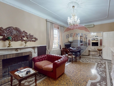Appartamento in Corso Torino, Genova, 9 locali, 2 bagni, 178 m²