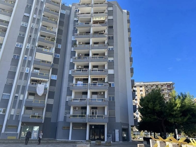 Appartamento in vendita a Taranto, via Blandamura, 4 - Taranto, TA