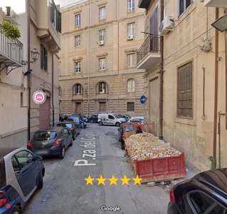 Appartamento in Vendita in Piazzetta del Giglio a Palermo