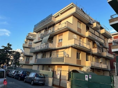 Appartamento in Vendita in Via Cesare Agostini a Roma