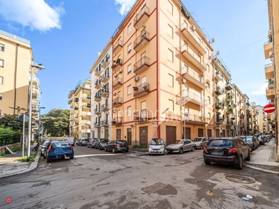 Appartamento in Vendita in Via Lavaggi 6 a Palermo