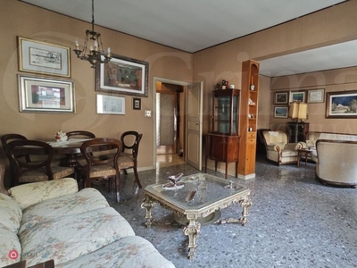 Appartamento in Vendita in Via Oderisi da Gubbio a Roma
