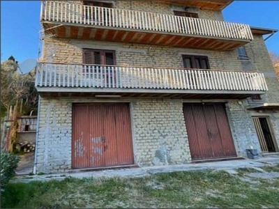 Appartamento in VIA STUFA PIGNA CASTELLO, Ferentino, 7 locali, 170 m²