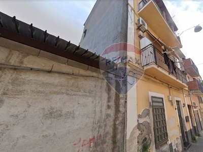 Bilocale in Via Vivaio, Catania, 1 bagno, 54 m², buono stato