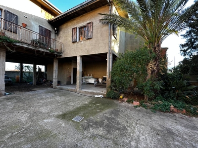 Casa indipendente in Via Kennedy, Capoterra, 5 locali, 1 bagno, 148 m²