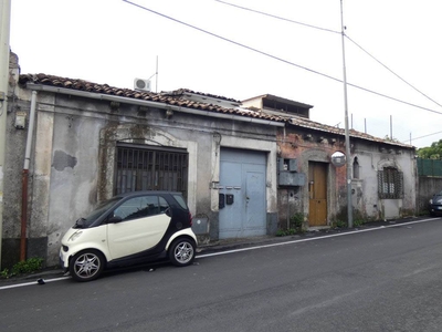 Casa singola in vendita a Catania Via Palermo