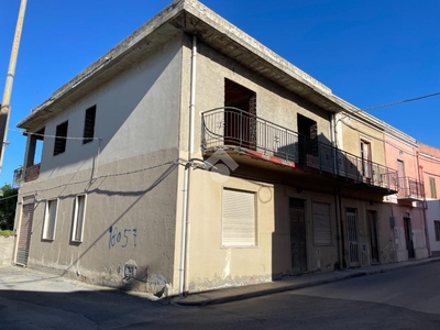 Palazzo in vendita a Milazzo