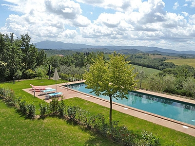 Private country villa with swimming pool in Umbria
