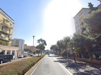 Quadrilocale in Viale Diaz, Cagliari, 3 bagni, 170 m², ascensore
