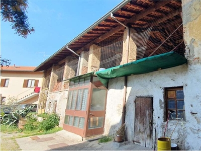 Rustico in Via roma, Limido Comasco, 2 locali, 620 m², stato grezzo