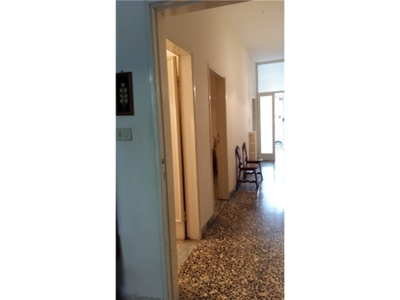 Trilocale in TOSCANINI, Empoli, 1 bagno, giardino in comune, 70 m²