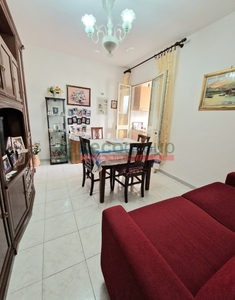 Trilocale in Via Giorgio la Pira, Livorno, 1 bagno, 57 m², 2° piano