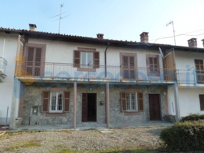 Villa a schiera in vendita in Vicolo Serrone, Camino