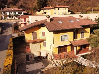 Villa in vendita a Marcheno