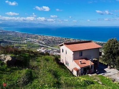 Villa in Vendita in Via dell'Eremo a Cefalù