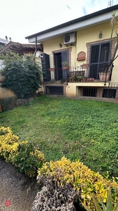 Villa in Vendita in Via Giuseppe Botti a Roma