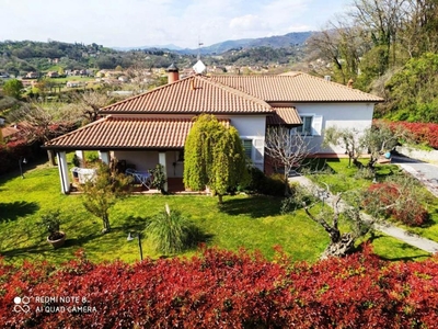 villa indipendente in vendita a Sarzanello