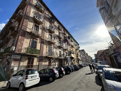 Appartamento di 60 mq in affitto - Napoli