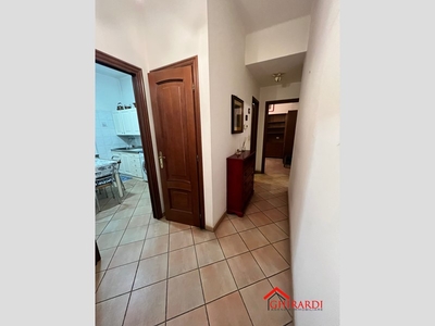 Appartamento in Affitto a Genova, zona Sestri Ponente, 475€, 65 m², arredato