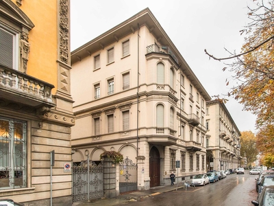Appartamento in Affitto a Torino Corso Galileo Ferraris