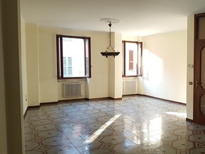 Appartamento in Vendita a Brescia, zona Borgo Trento, 450'000€, 200 m²