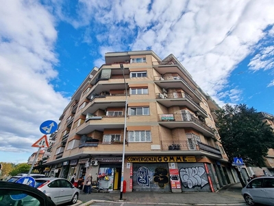 Appartamento in Vendita a Roma, 575'000€, 200 m²