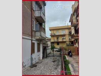 Appartamento in Vendita a Roma, 63'000€, 68 m²