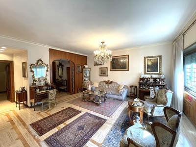 Appartamento in Vendita a Roma, 940'000€, 206 m²