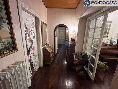 Appartamento in Vendita a Roma, zona Parioli, 950'000€, 175 m²