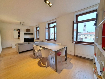 Appartamento in vendita a Trieste Centro