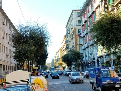 Appartamento in Vendita in Corso Meridionale a Napoli