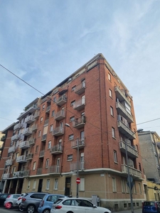 Appartamento in Vendita in Via Barletta 67 a Torino