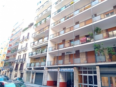 Appartamento in Vendita in Via Cardassi a Bari
