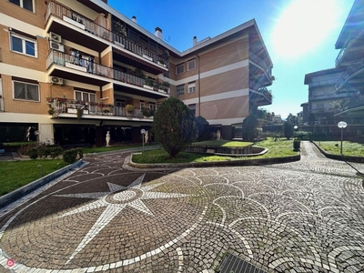 Appartamento in Vendita in Via del Casale Santarelli 96 a Roma