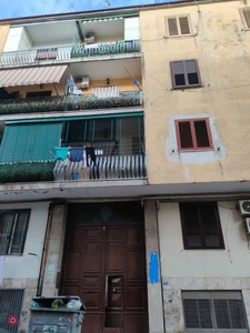 Appartamento in Vendita in Via Francesco Capocelatro 49 a Napoli
