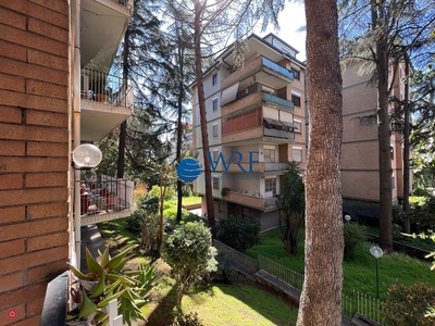 Appartamento in Vendita in Via Francesco Giacomelli a Roma