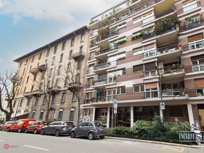 Appartamento in Vendita in Via Giovanni da Procida 3 a Milano